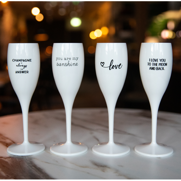 CHAMPAGNEGLAS LOVE VITT CHEERS