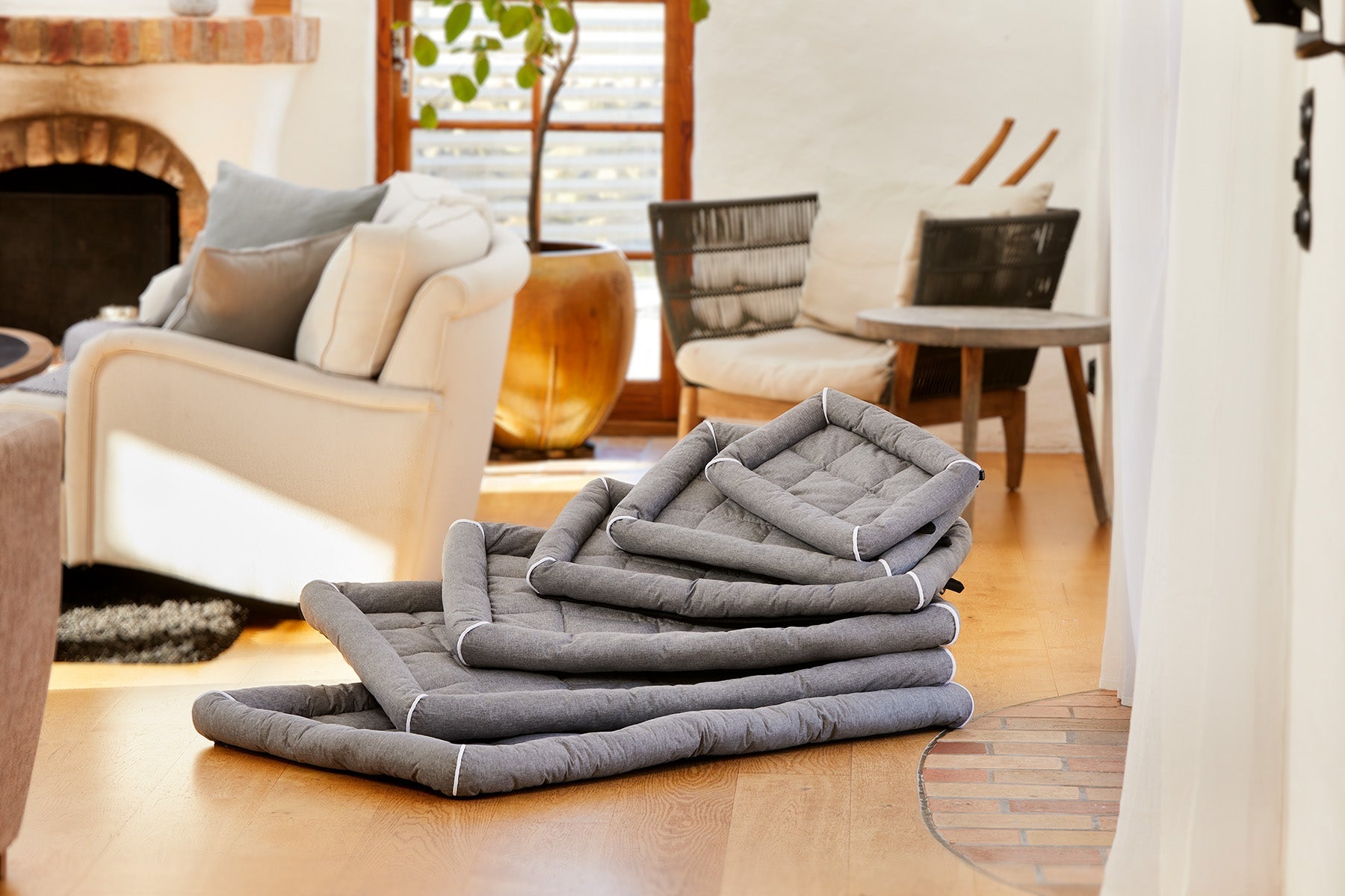 Buddy Hunddyna med kant Grå S