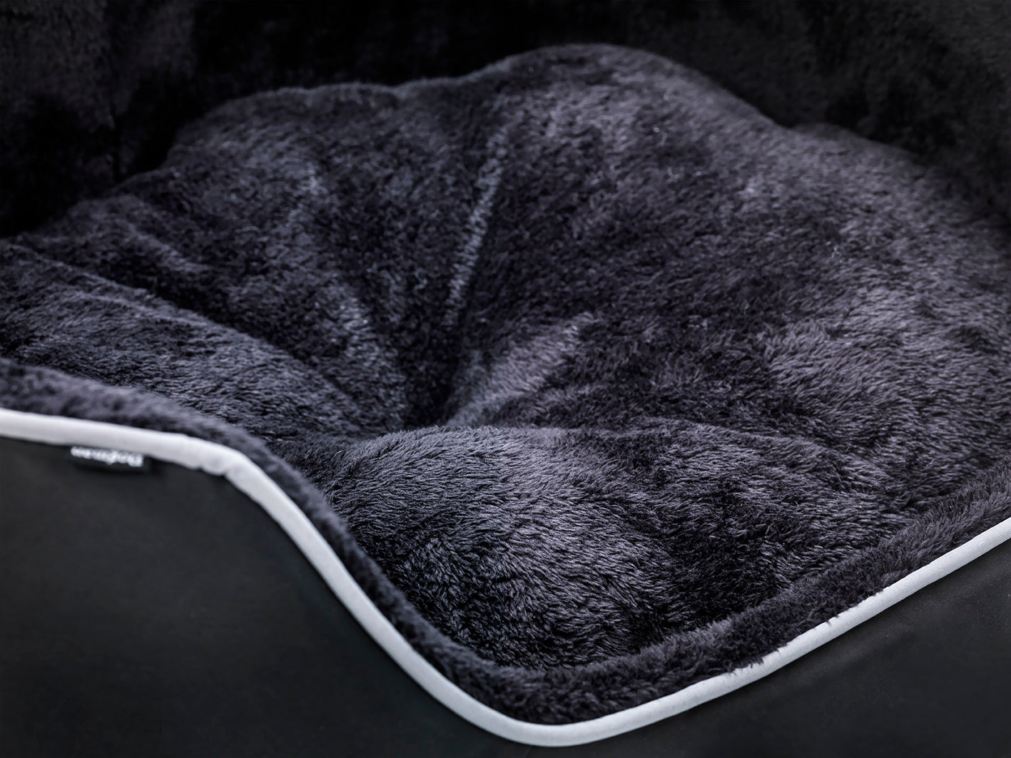 Buddy hundbädd med Hög Kant Svart M