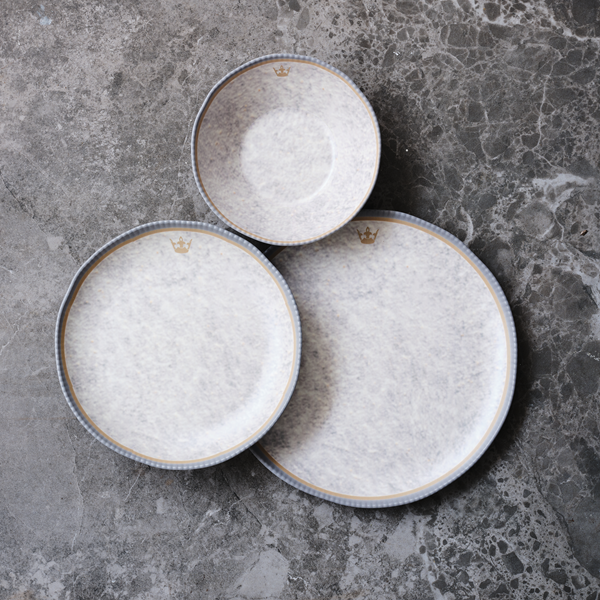 SERVIS RUSTIK 12-DELAR ROYAL CAMPING. MELAMIN