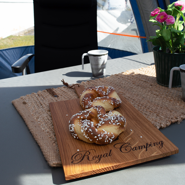 OSTBRICKA I EK. 38X20CM ROYAL CAMPING.