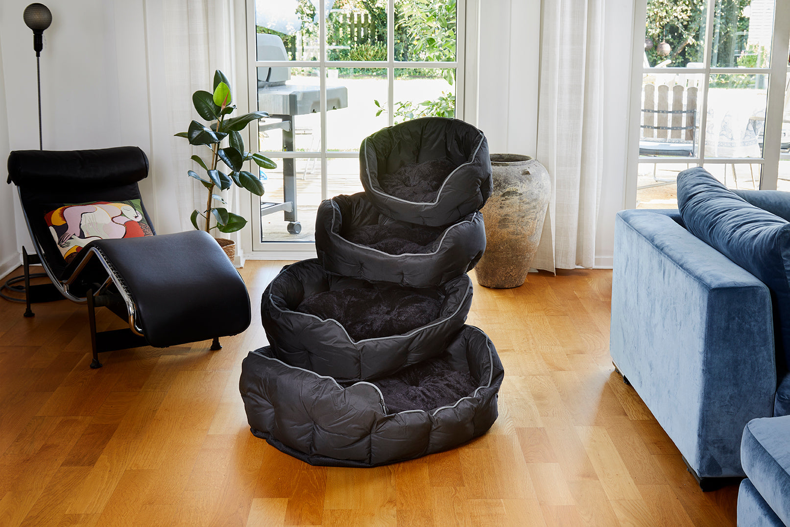 Dogman Buddy Hundbädd Oval Svart S